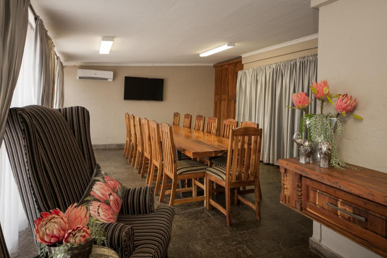 טזאנין Ivory Tusk Lodge מראה חיצוני תמונה