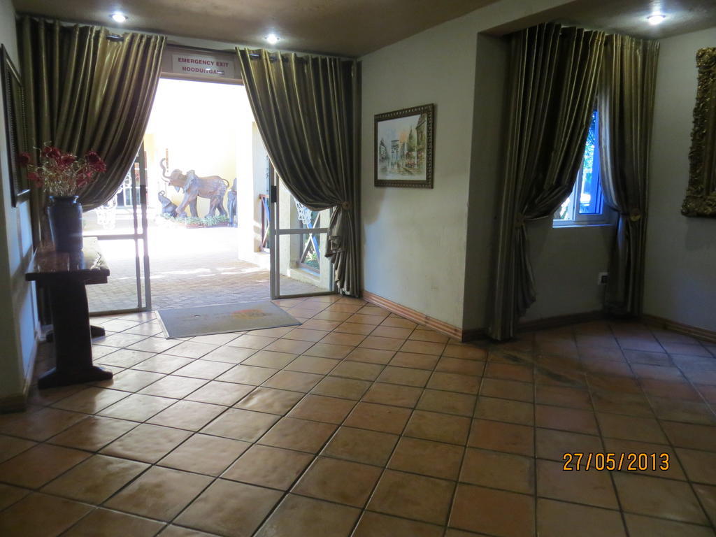 טזאנין Ivory Tusk Lodge מראה חיצוני תמונה