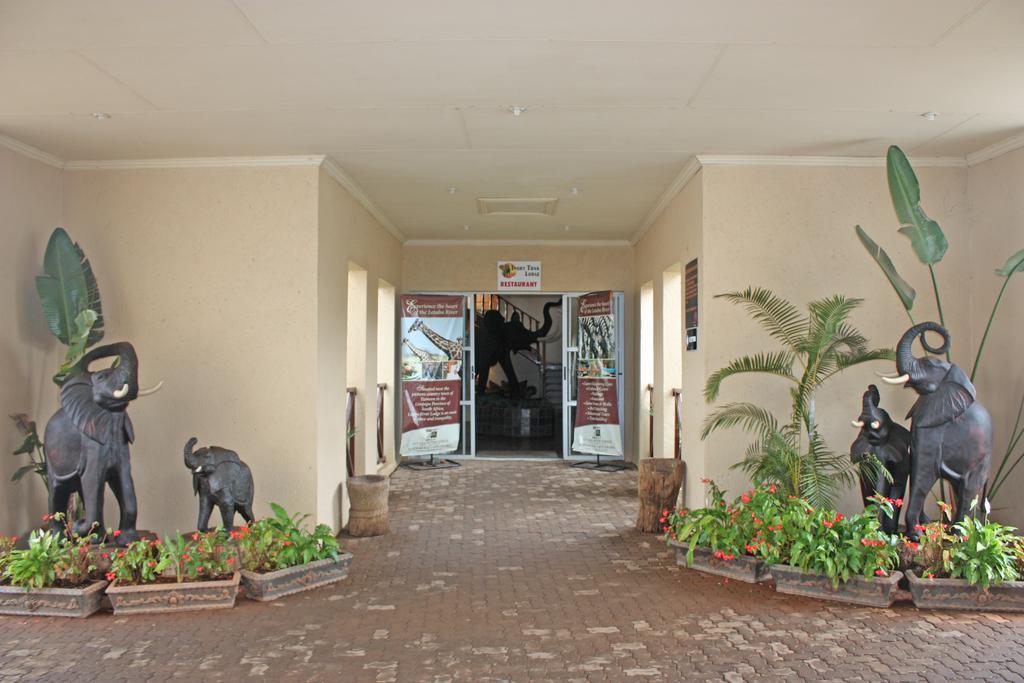 טזאנין Ivory Tusk Lodge מראה חיצוני תמונה