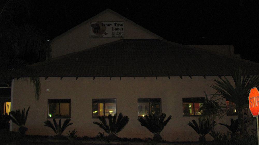 טזאנין Ivory Tusk Lodge מראה חיצוני תמונה