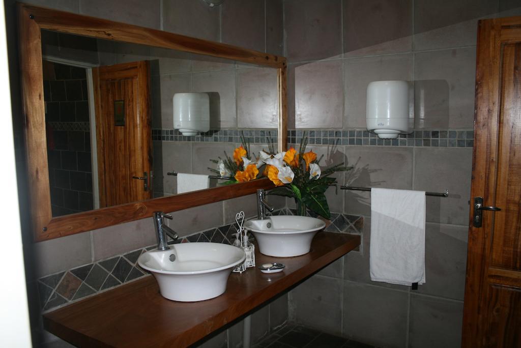 טזאנין Ivory Tusk Lodge חדר תמונה